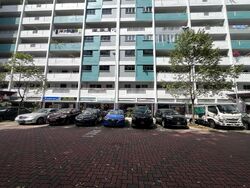 Ang Mo Kio Avenue 1 (D20), Shop House #552599281